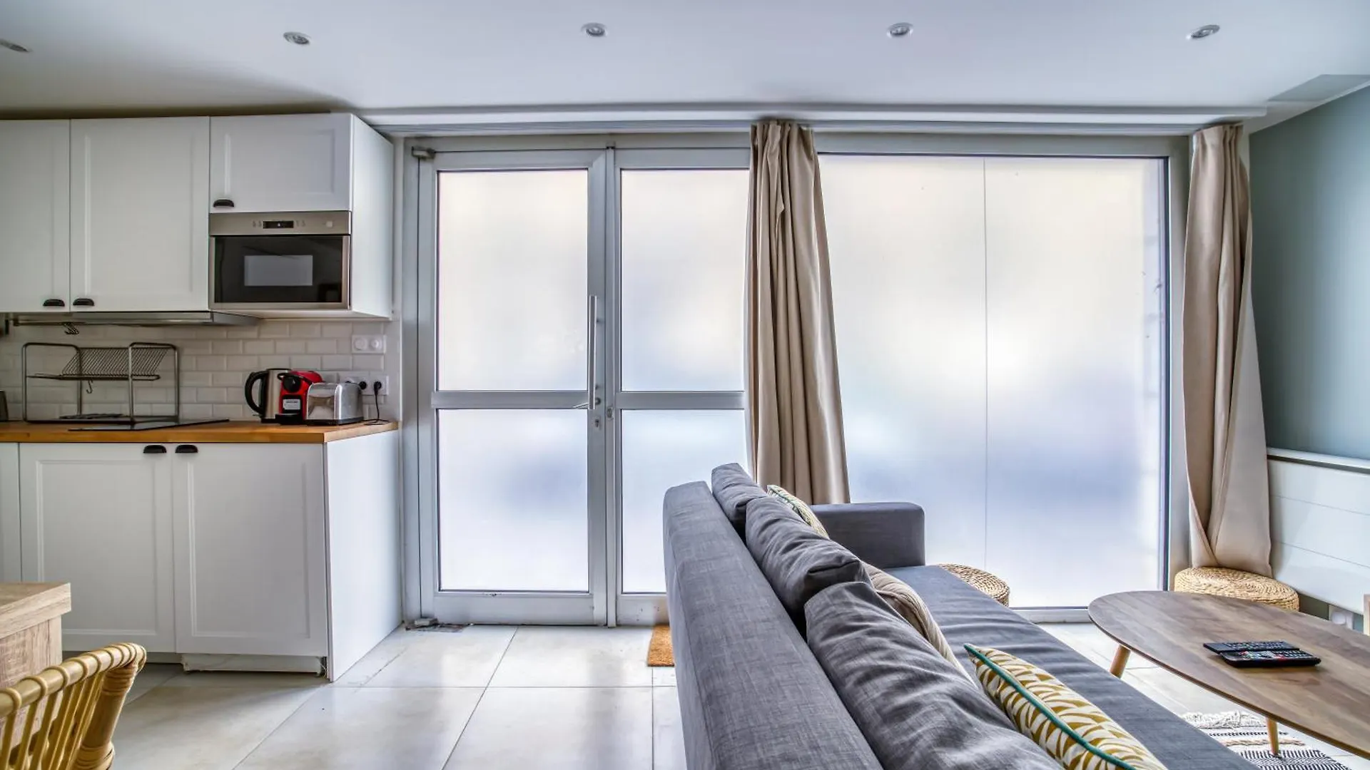 Nenuphar 3 Pieces En Rdc Paris 15Eme / Felix Faure Apartment