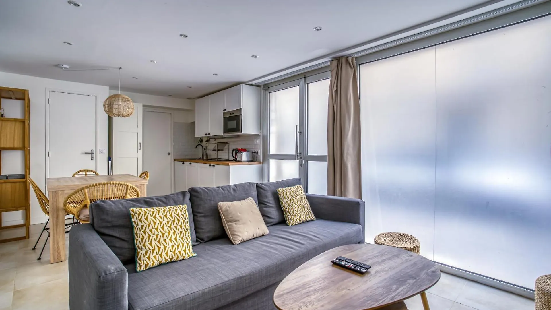 Nenuphar 3 Pieces En Rdc Paris 15Eme / Felix Faure Apartment
